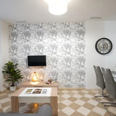 Adanar-las Columnas Apartman