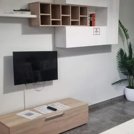 Adanar-las Columnas Apartman *