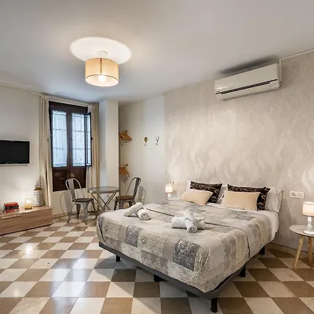 Apartment Adanar-Las Columnas *
