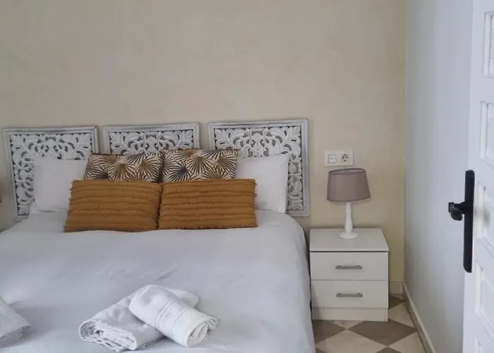 Adanar-las Columnas Appartement *