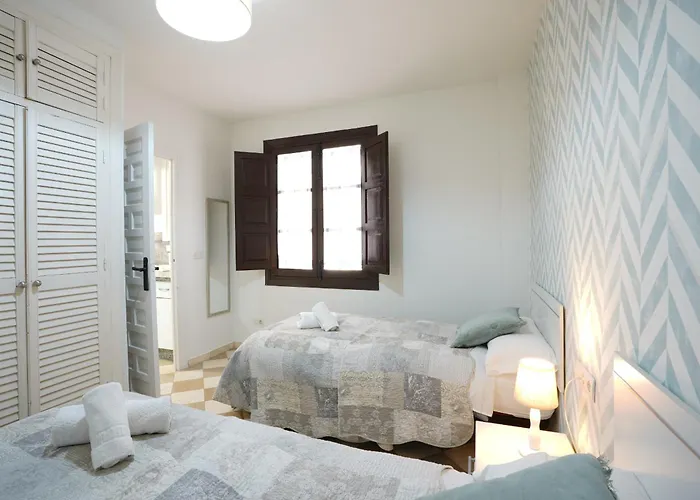 Adanar-las Columnas * Grenade